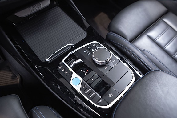 BMW iX3 19 of 30