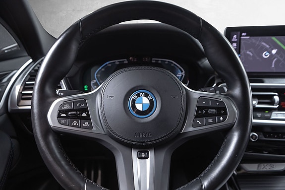BMW iX3 10 of 30
