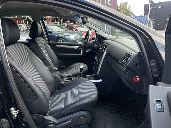 Mercedes-Benz B180 13 of 26