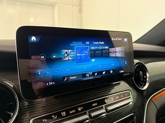 Mercedes-Benz EQV300 20 of 25