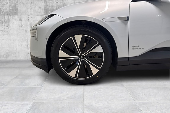 Polestar 4 9 of 22
