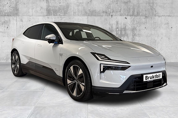 Polestar 4 7 of 22