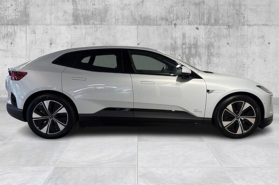 Polestar 4 6 of 22