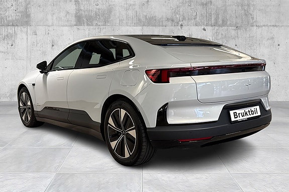 Polestar 4 3 of 22