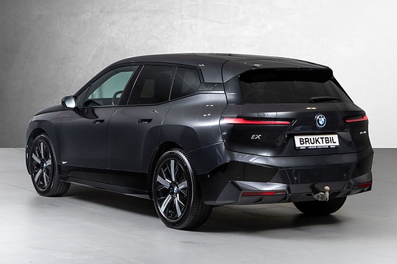 BMW iX 6 of 30