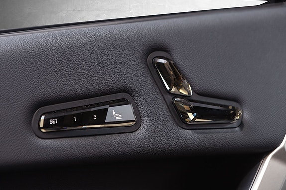 BMW iX 25 of 30