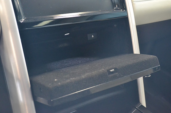Land Rover Discovery 30 of 30