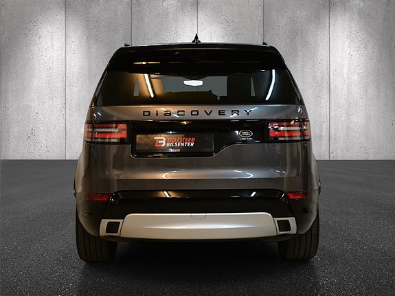 Land Rover Discovery 8 of 30