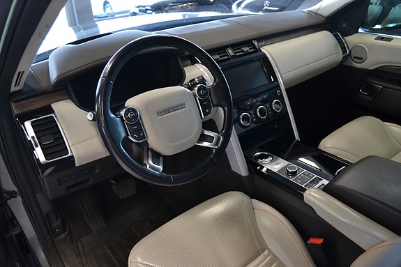 Land Rover Discovery 13 of 30