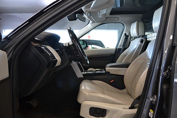 Land Rover Discovery 12 of 30