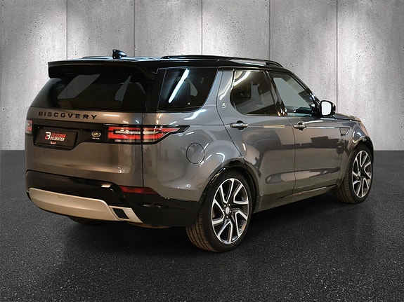 Land Rover Discovery 9 of 30
