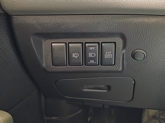 Nissan X-Trail 17 of 30