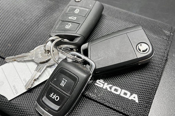 Skoda Octavia 14 of 30