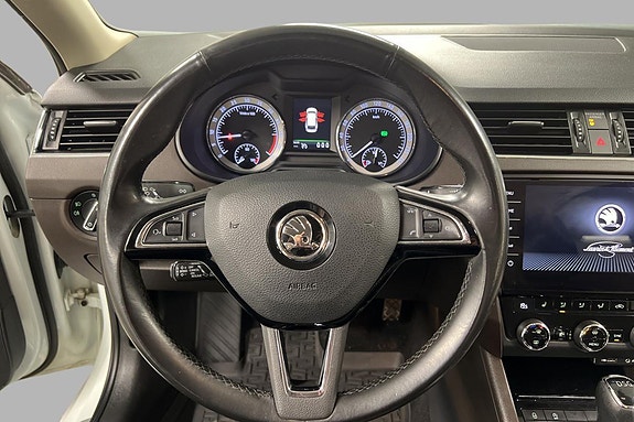 Skoda Octavia 6 of 30