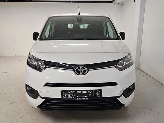 Toyota Proace City 2 of 19