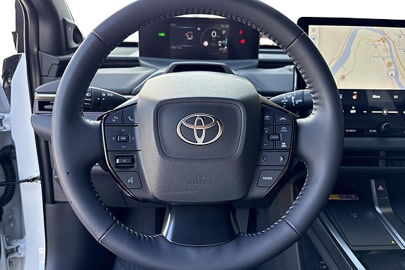 Toyota bZ4X 6 of 17