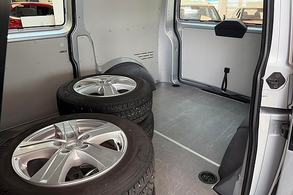 Volkswagen Transporter 17 of 30