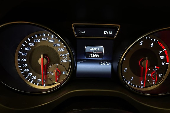 Mercedes-Benz CLA180 21 of 22