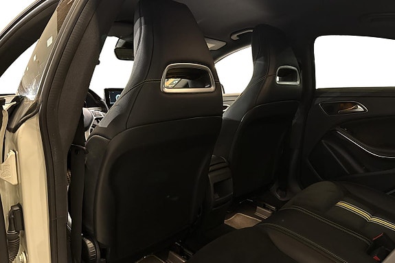 Mercedes-Benz CLA180 17 of 22