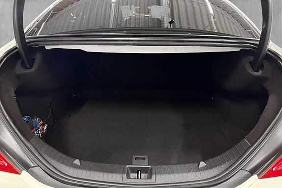 Mercedes-Benz CLA180 6 of 22