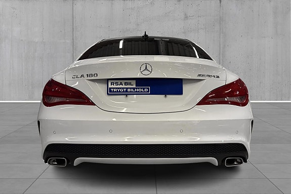 Mercedes-Benz CLA180 4 of 22