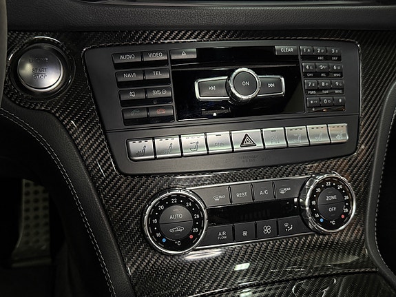 Mercedes-Benz SL63 12 of 22