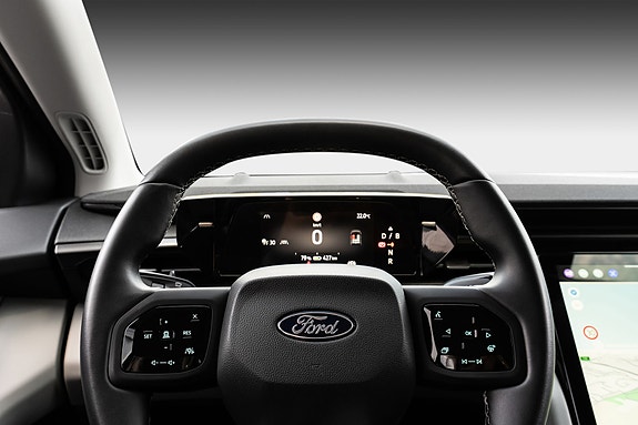Ford Explorer 10 of 30