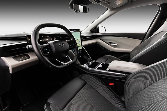 Ford Explorer 26 of 30