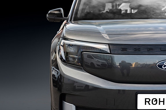 Ford Explorer 4 of 30