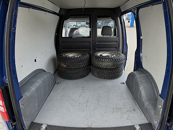 Volkswagen Caddy 9 of 9