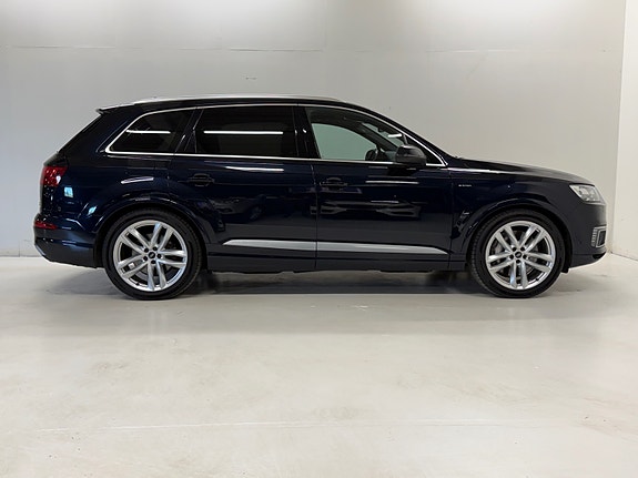 Audi Q7 14 of 30