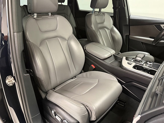 Audi Q7 19 of 30
