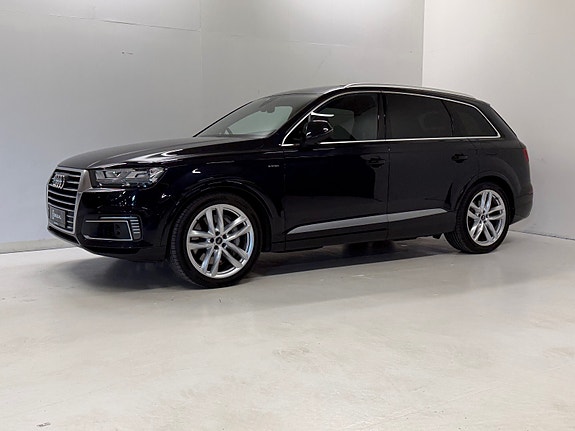 Audi Q7 6 of 30