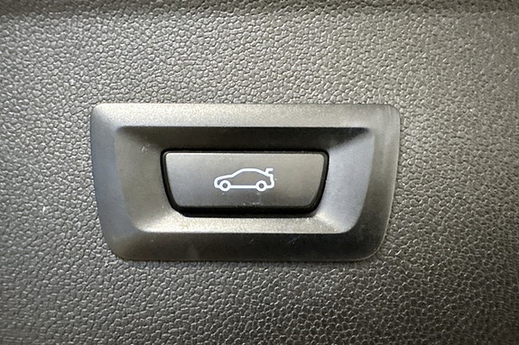 BMW iX 26 of 29