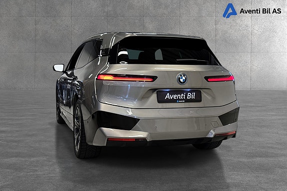BMW iX 7 of 29