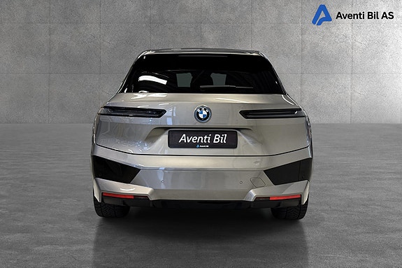 BMW iX 5 of 29
