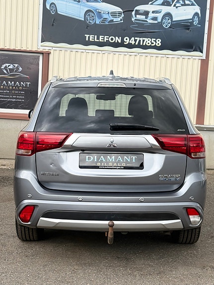 Mitsubishi Outlander 7 of 30