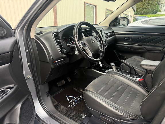 Mitsubishi Outlander 24 of 30