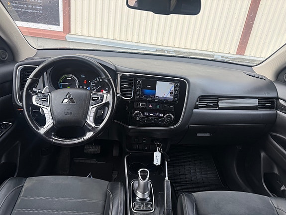 Mitsubishi Outlander 26 of 30