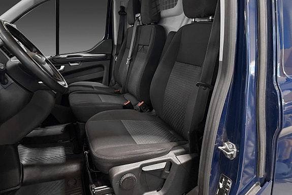 Ford Transit Custom 15 of 30