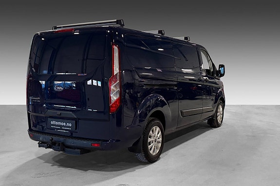 Ford Transit Custom 12 of 30