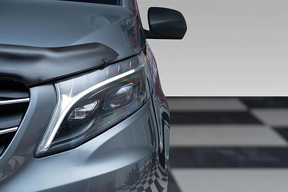 Mercedes-Benz Vito 119 2 of 30