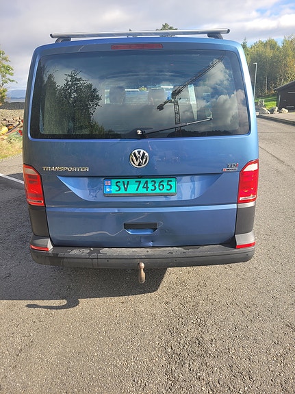 Volkswagen Transporter 4 of 15