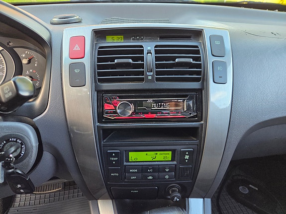Hyundai Tucson 22 of 29