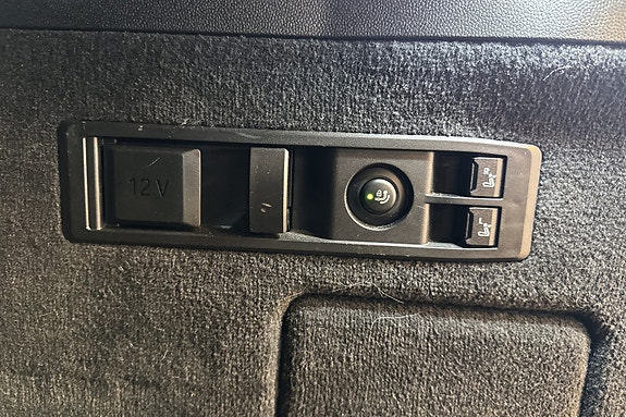 BMW iX 30 of 30