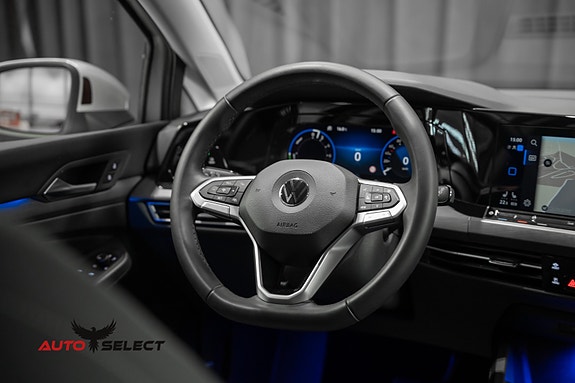 Volkswagen Golf VIII 23 of 30