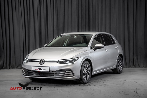 Volkswagen Golf VIII 6 of 30