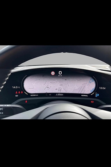 Porsche Taycan 4 of 7