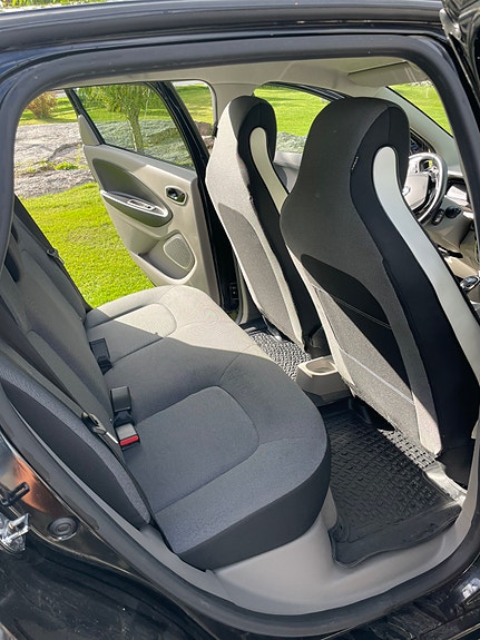 Renault Zoe 8 of 11