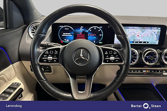 Mercedes-Benz EQA300 14 of 28